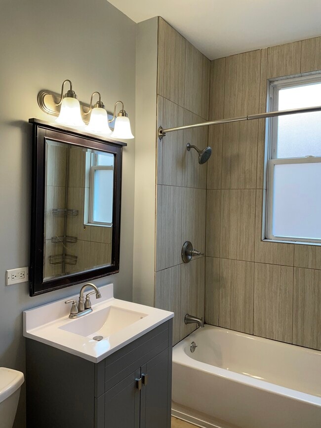 Bathroom - 2117 Scoville Ave