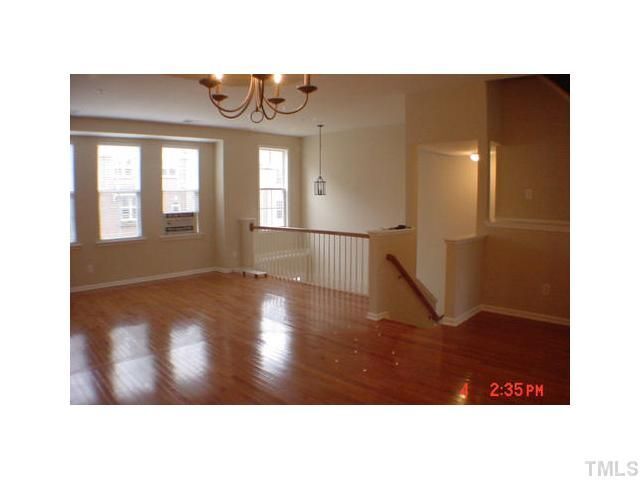 Building Photo - 113 Vintage Drive Chapel Hill