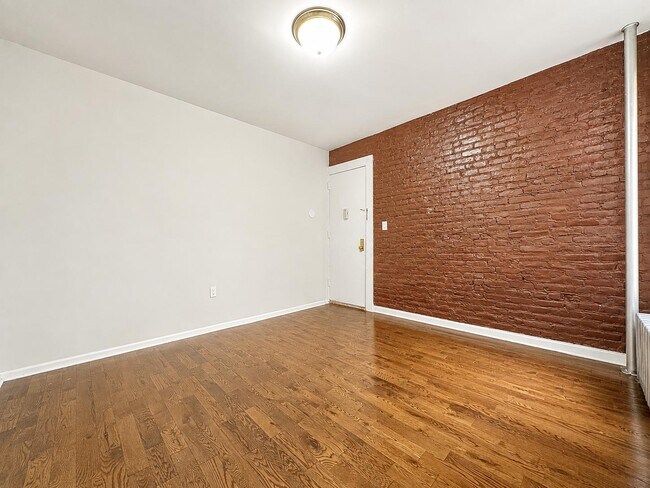 Foto del edificio - 2254 5th Ave