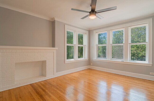 Foto del edificio - 2424 W Fargo Ave