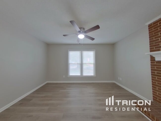Foto del edificio - 7418 Palmetto Ct