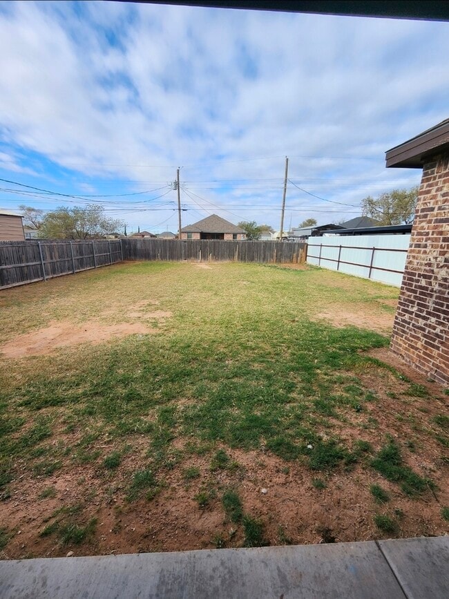 Foto del edificio - 3 bed 2 bath home