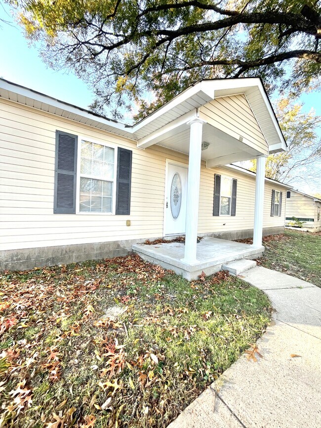 Foto del edificio - 97 Pecan St