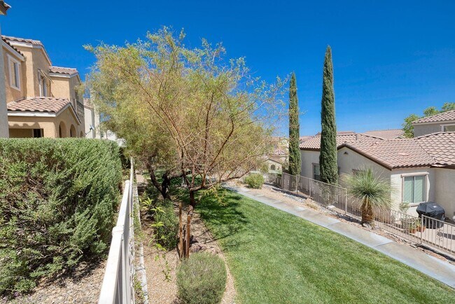 Foto del edificio - Well Kept Summerlin 3 Bedroom Home