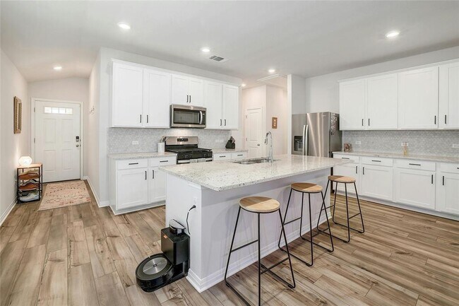 Foto del edificio - 216 Prairie Song Ln