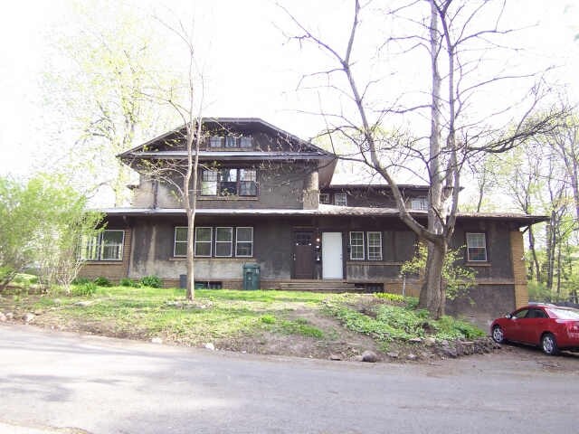 Primary Photo - 330 Maplewood Ave