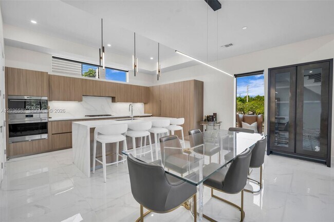 Foto del edificio - Northeast 2nd Street, Fort Lauderdale, FL 33301 - 3 BR 4 BA townhouse