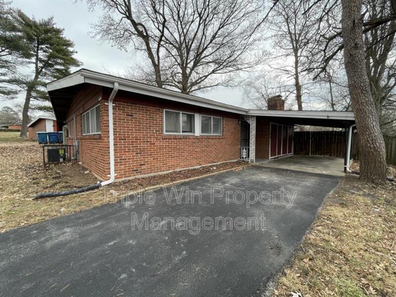 Foto principal - 8322 Sagewood Ln