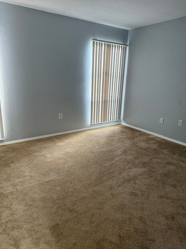 Foto del edificio - LEASE NOW AND ENJOY 50% OFF 2ND MONTH! Location is key! 876 SF Unit- 2 bd/ 1 ba near UF - Brandyw...