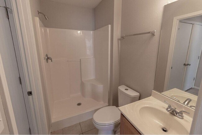 Foto del edificio - 1419 Bodie Dr