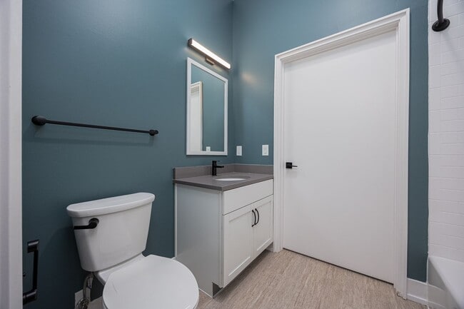 Interior Photo - The Frisbie