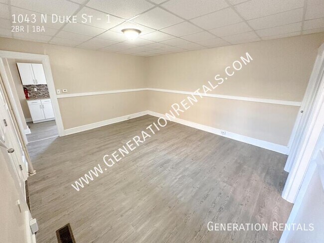 Foto del edificio - 1043 N Duke St