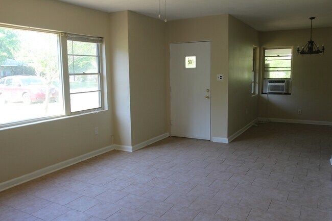 Foto del edificio - 1506 Evelyn Ave