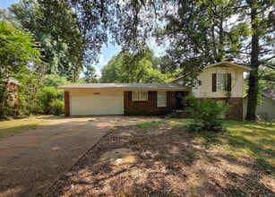 Building Photo - 2993 Laurencekirk Rd