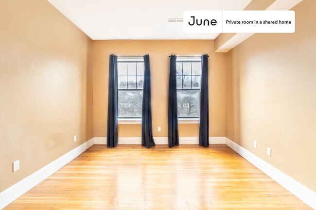 Foto del edificio - Room in Shared 4 bed/2 bath home