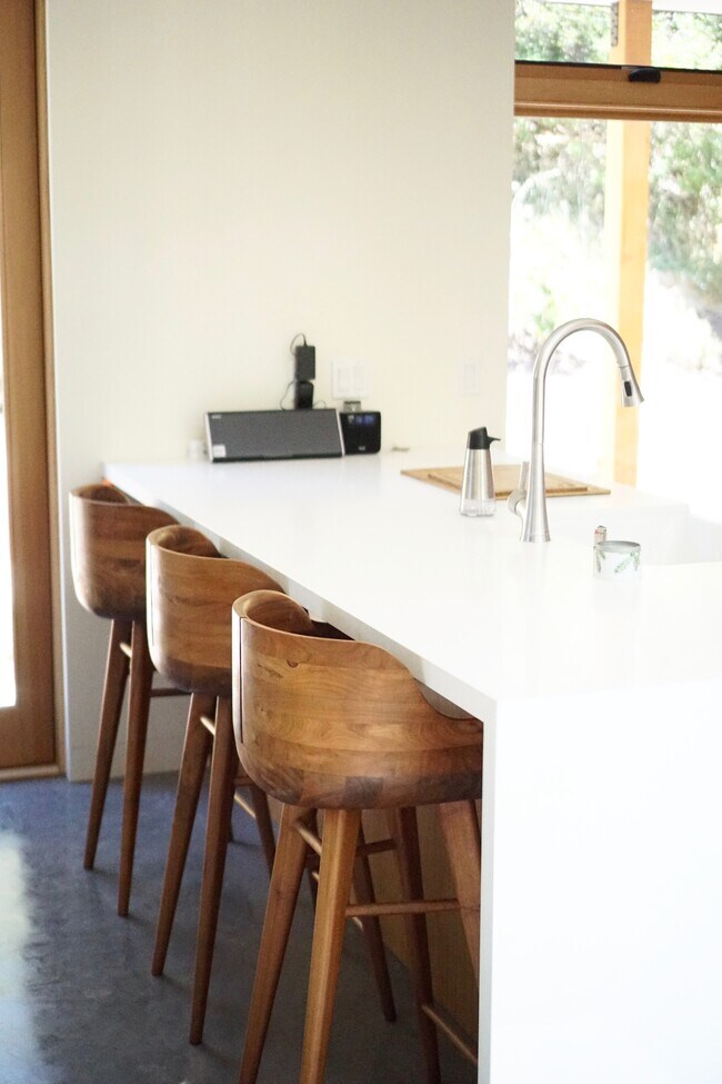 Foto del edificio - 337 E Villanova Rd