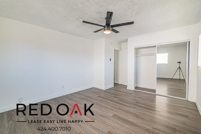 Foto del edificio - 663 W 13th St