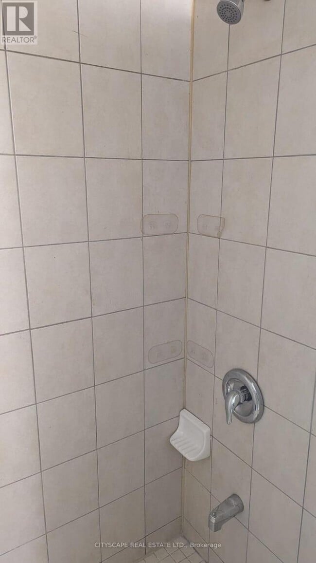 Photo du bâtiment - 752 Main St E