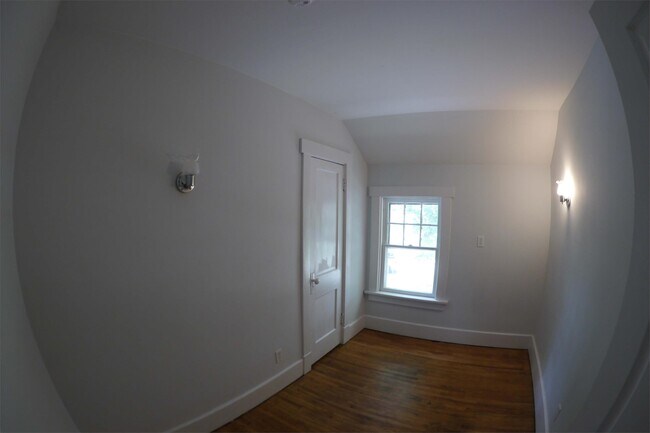 Foto del edificio - 915 Woodstock Ave