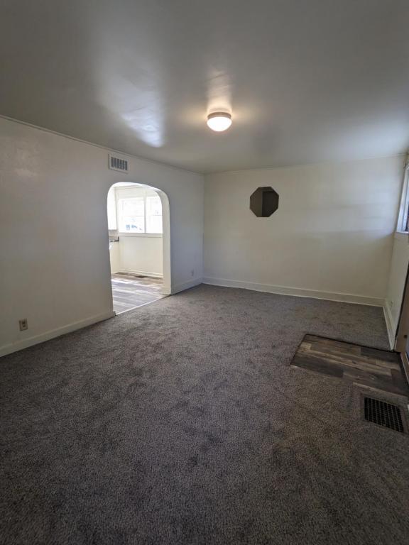 Foto del edificio - 502 East Sycamore Street