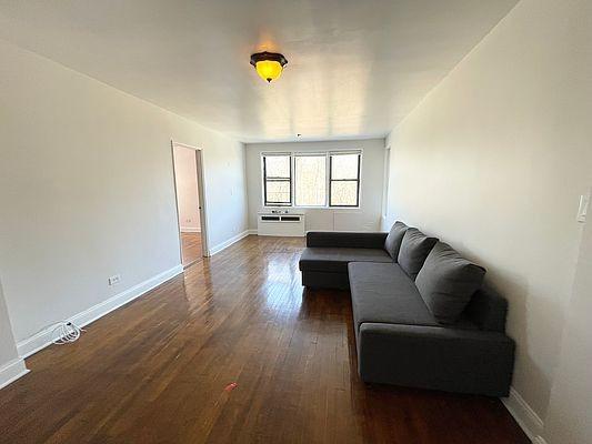 Building Photo - 2 bedroom in Bronx NY 10471