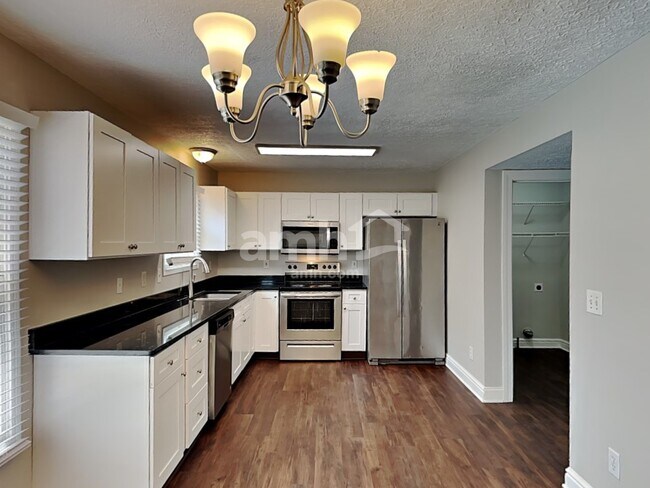 Foto del edificio - 6463 Winchester Highlands Dr