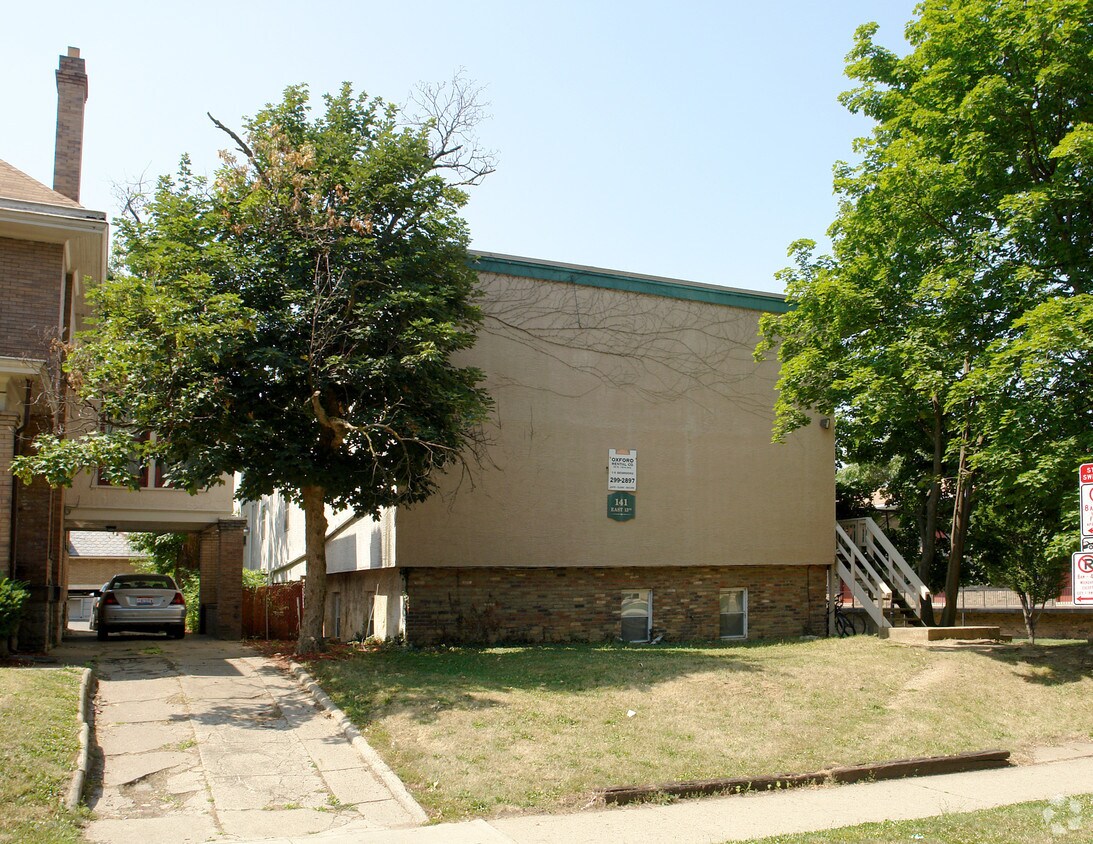 Building Photo - 141 E 13th Ave