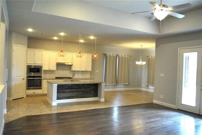 Building Photo - 4130 Kate Dr