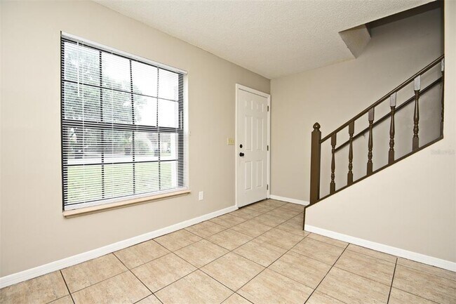 Foto del edificio - 2726 Gray Fox Ln