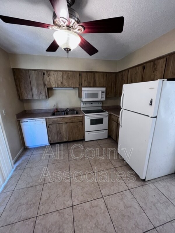 Foto del edificio - 8931 Cochise Ln