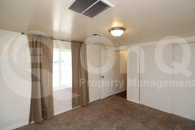Building Photo - 10473 S Nogales Hwy