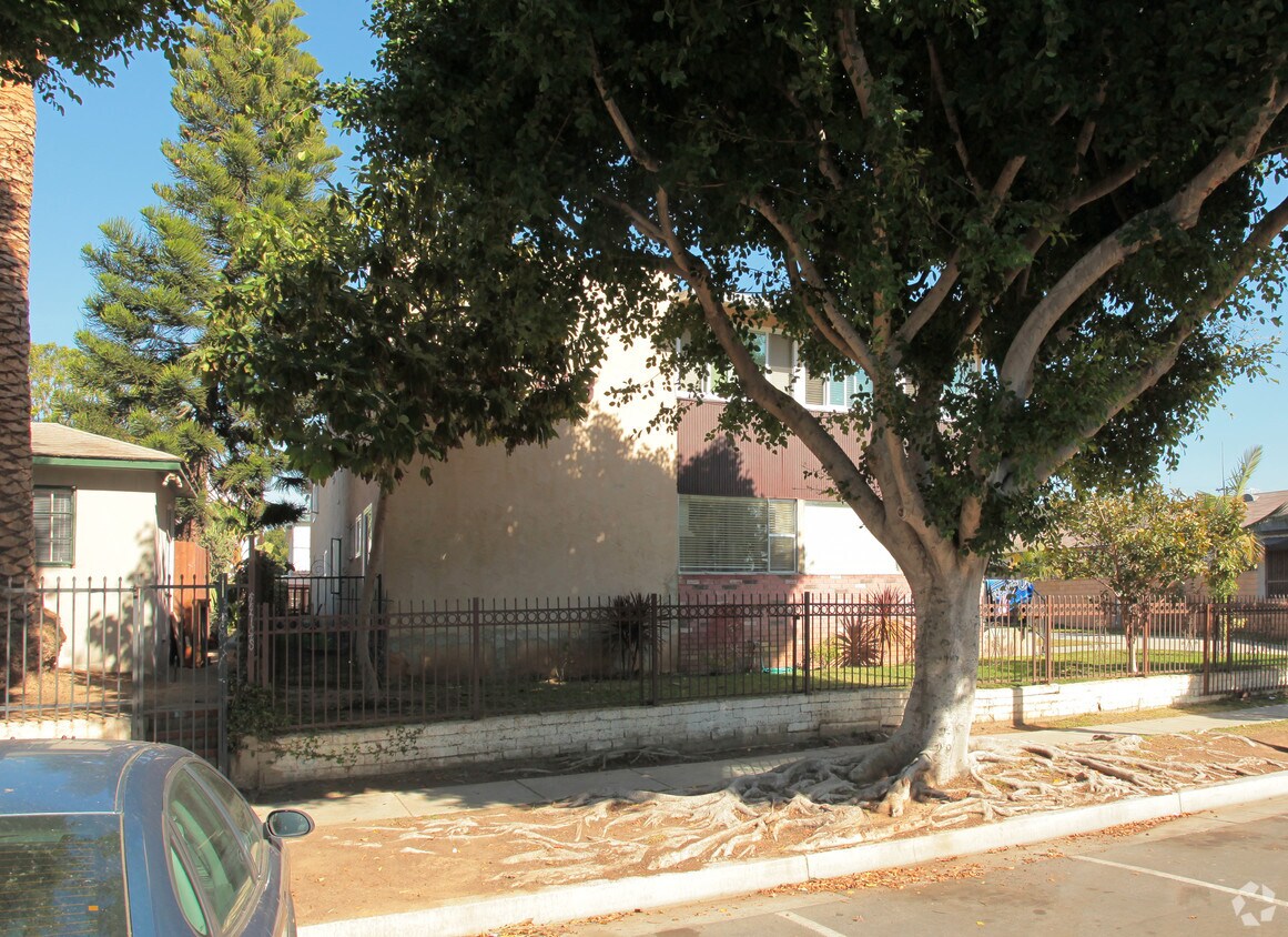 Building Photo - 1843 9th St