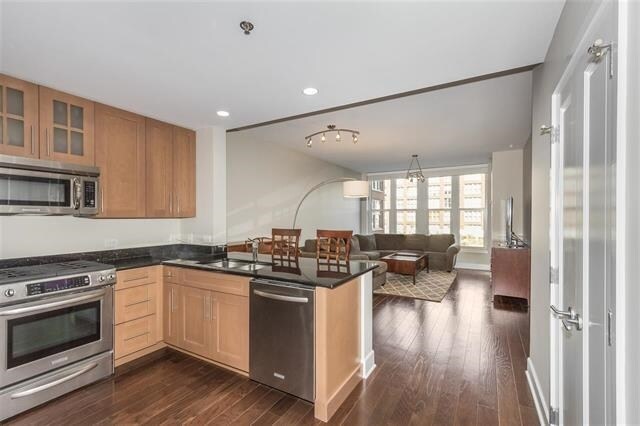 Foto del edificio - 1125 Maxwell Ln