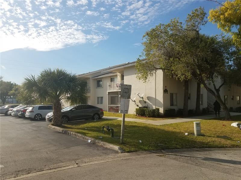Primary Photo - 11583 NW 43rd St