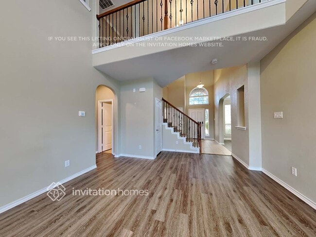 Building Photo - 2222 Whitney Dr