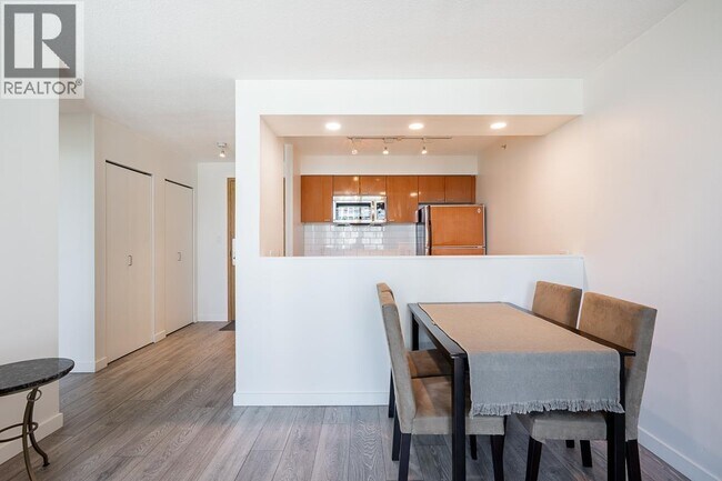 Photo du bâtiment - 1200 W Georgia St