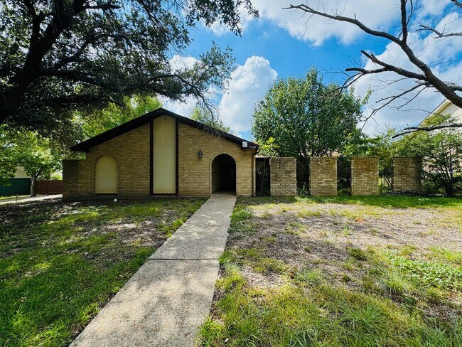 Foto del edificio - 3 bedroom in Midway ISD!