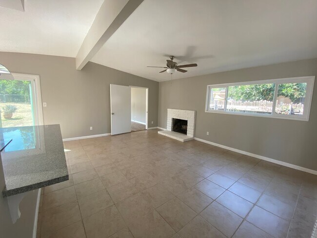 Foto del edificio - 4219 Home Ave