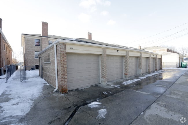 Building Photo - 1321 N Harlem Ave