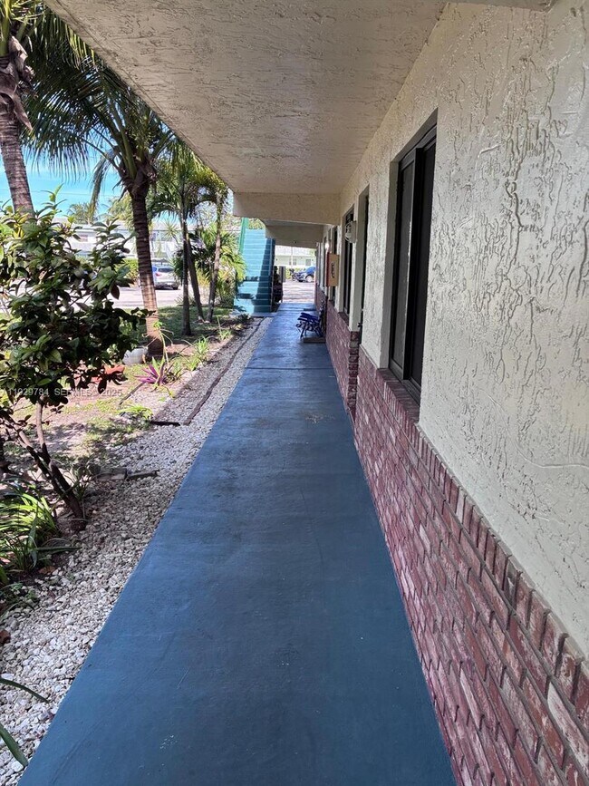 Foto del edificio - 1028 NE 39th Dr