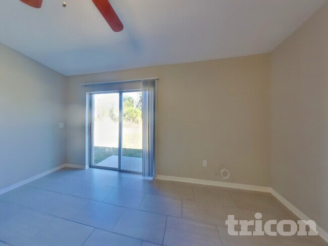 Foto del edificio - 1054 Valentine St