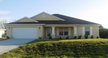 Primary Photo - Spacious 3 bedroom 2 bath home with Den!