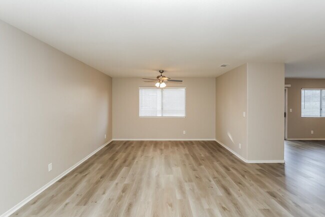 Foto del edificio - 7521 Wandering St