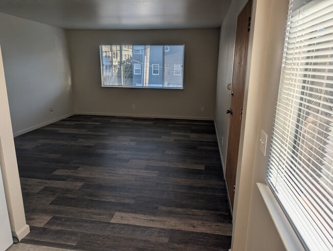 Living Room - Belleview Apartments