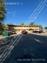 Building Photo - 613 Stringer St