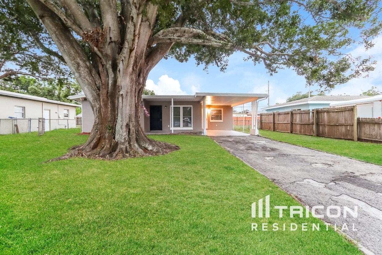Foto principal - 1933 Ridgewood Dr