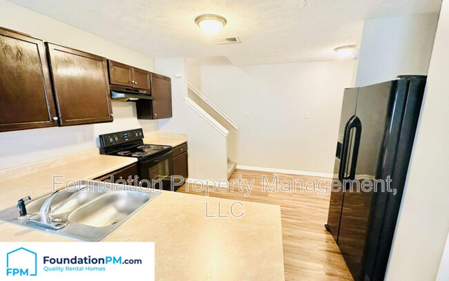 Building Photo - 103 Brighton Village Loop
