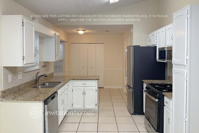Foto del edificio - 1160 Park Creek Cir