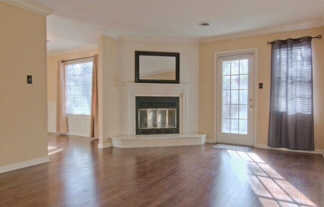 Foto del edificio - West Knoxville 37919 - 2 bedroom, 2.5 bath...