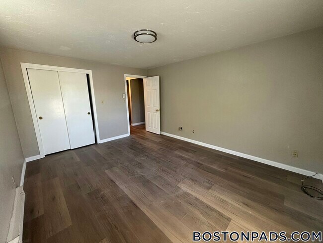 Foto del edificio - 162 Essex St
